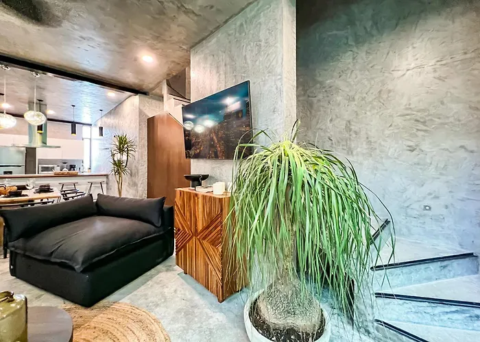 3br Gated Private Pool & Gym Area