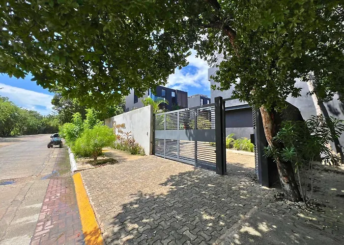 3br Gated Private Pool & Gym Area